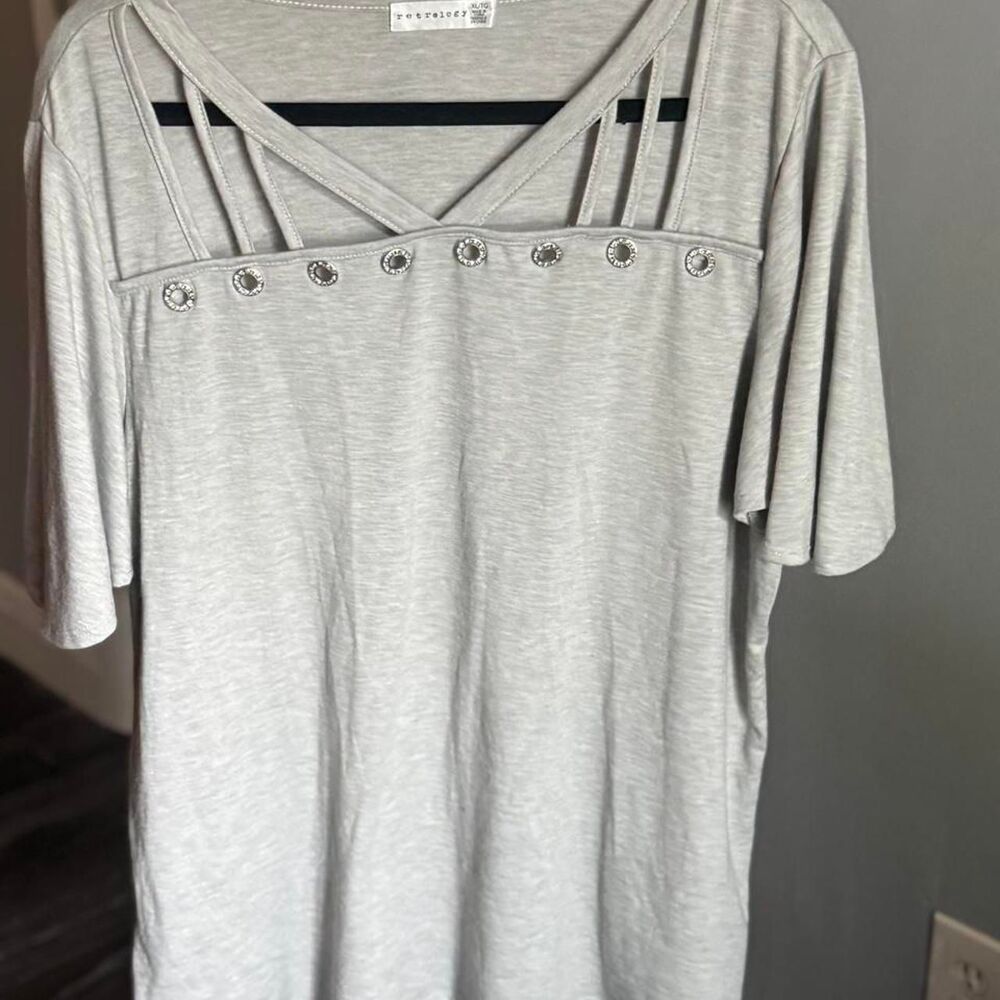 Unbranded Women's Grey Shirt